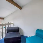 2 Bedroom Beautiful In משר-סור-ג'ירונדה