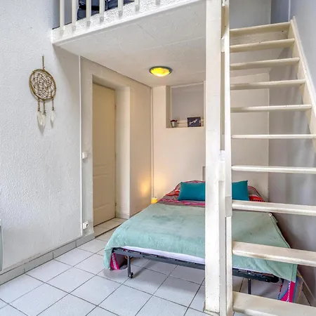 Сasa de vacaciones 2 Bedroom Awesome In *