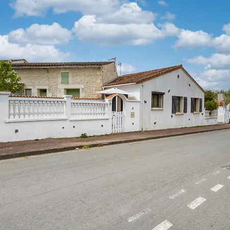 2 Bedroom Awesome In *