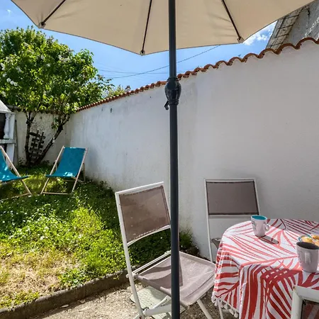 Feriehus Stunning In